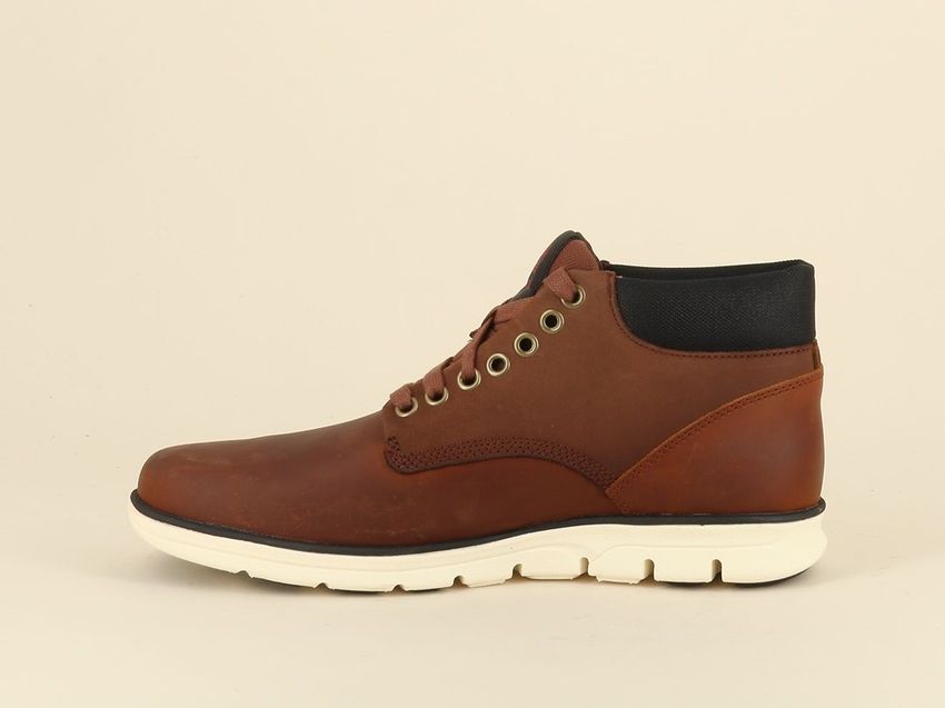 BRADSTREET CHUKKA LEATHER